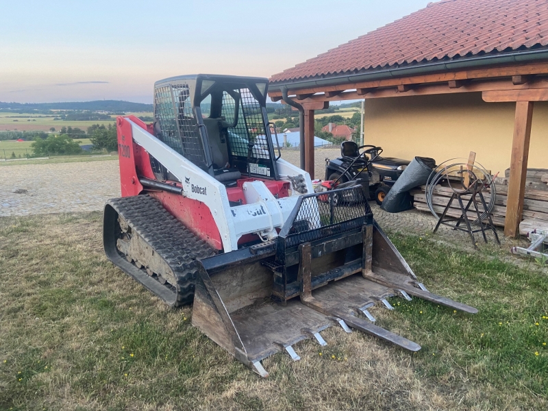 Bobcat T200