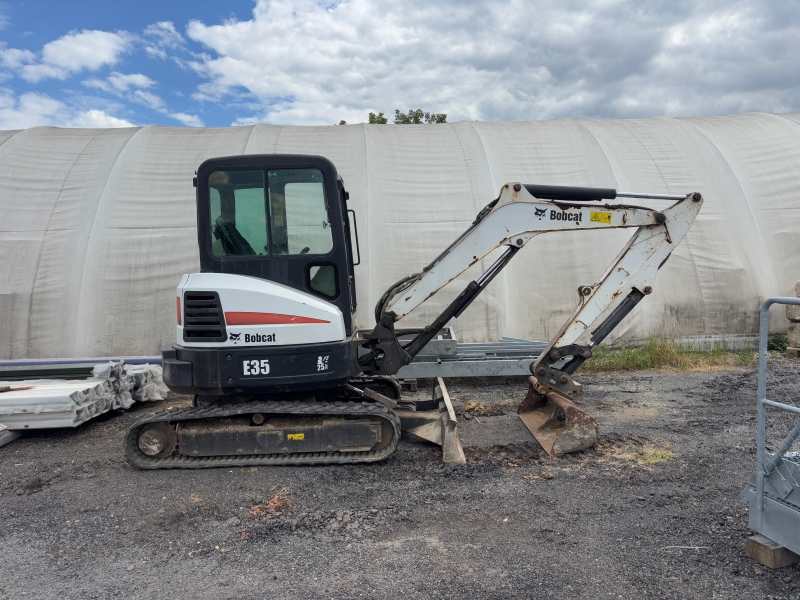Bobcat E35